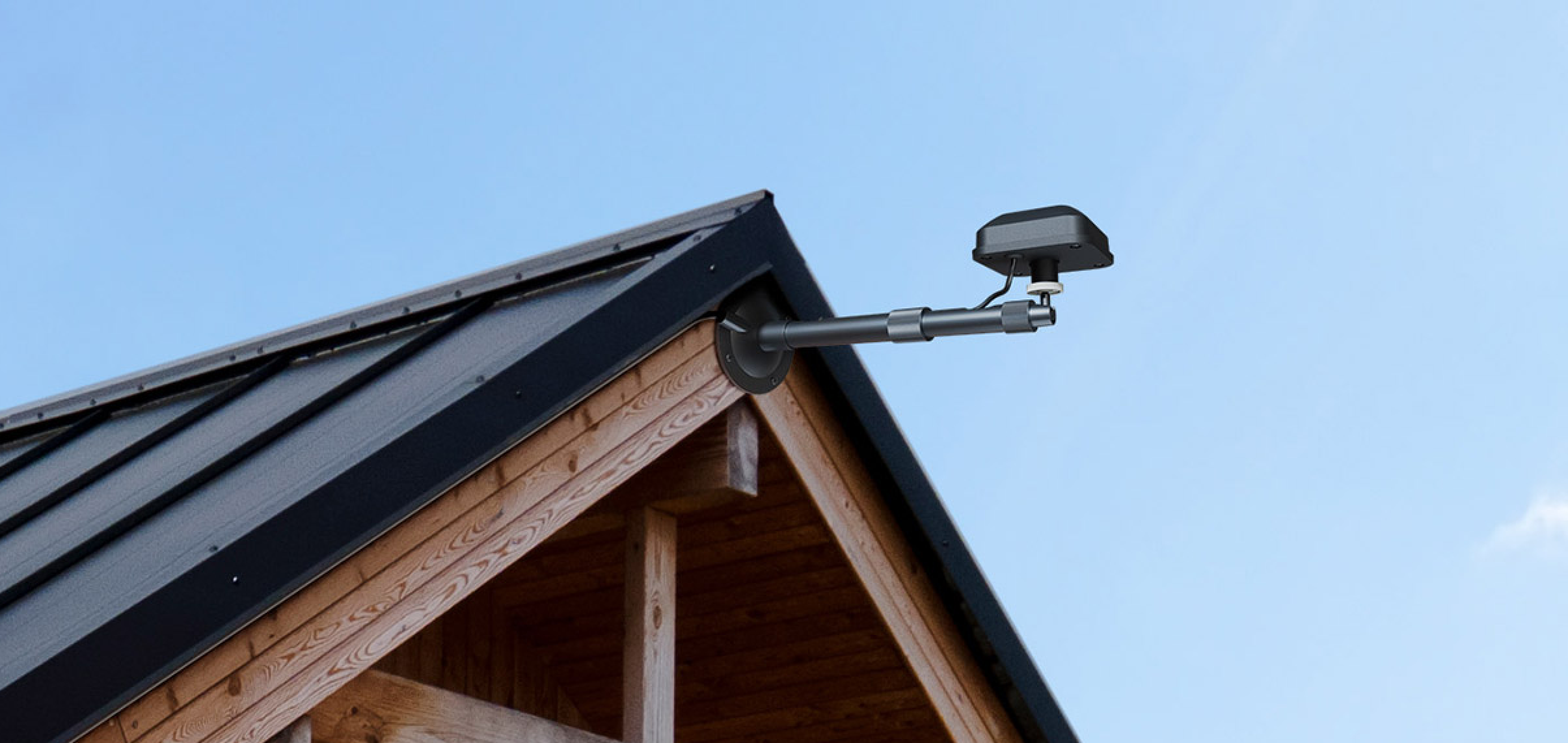 Navimow i105E robot lawn mower antenna mounted on the roof