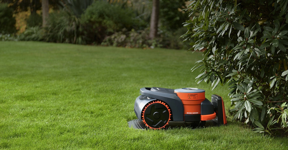 Segway Navimow i110N robot lawn mower