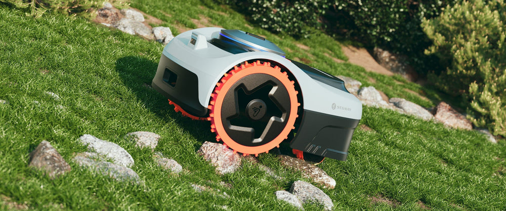 Segway Navimow i105E robot lawn mower.